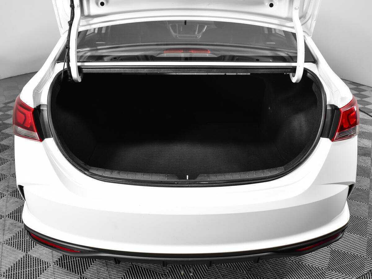 Hyundai Solaris 2021 года с пробегом. Фото: #11