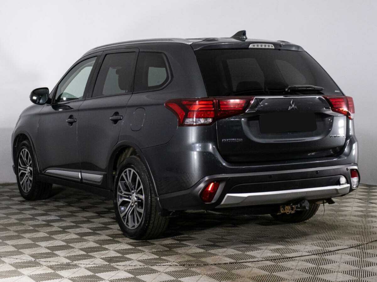 Mitsubishi Outlander 2018 года с пробегом. Фото: #6