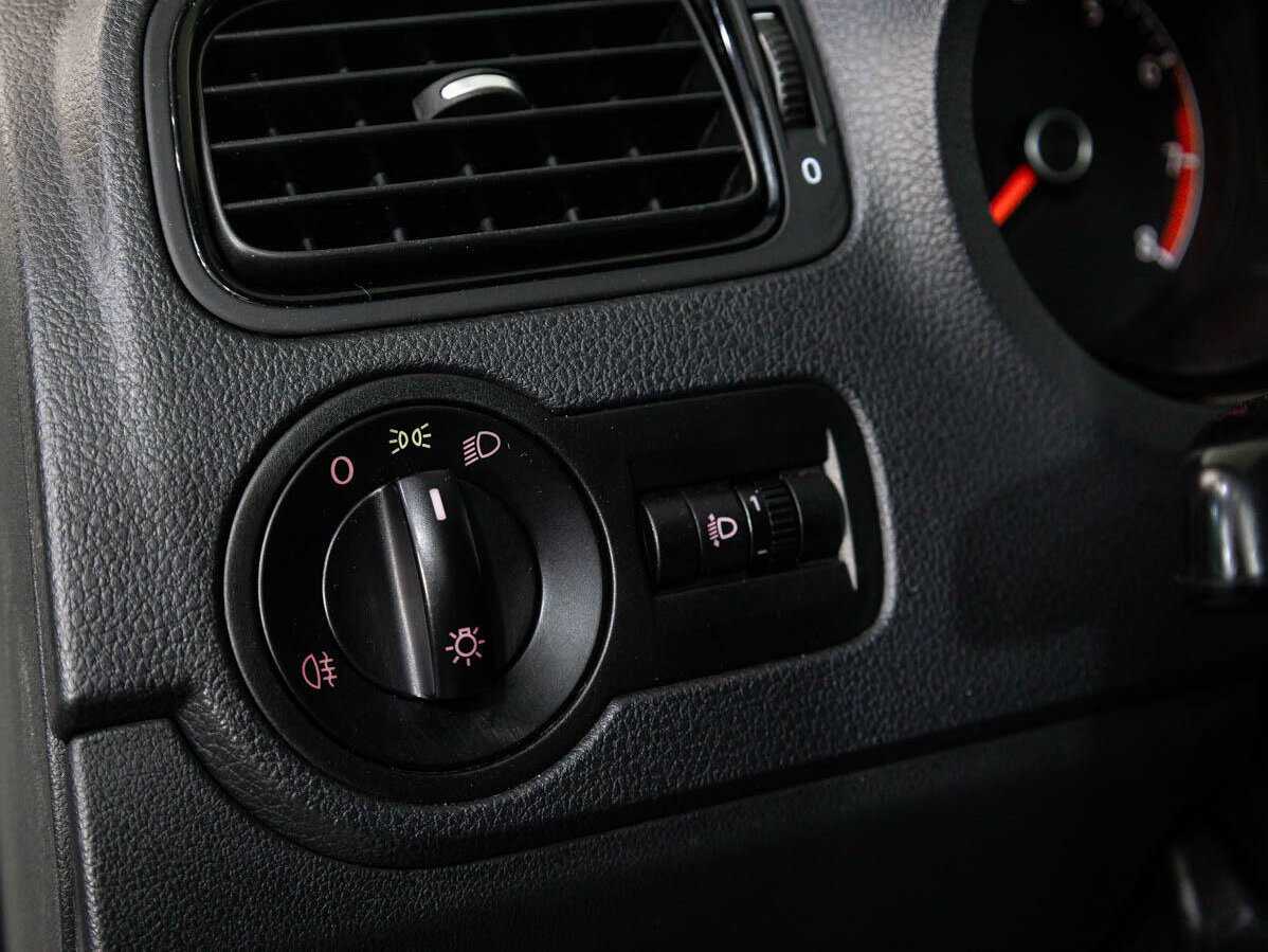 Volkswagen Polo 2015 года с пробегом. Фото: #13