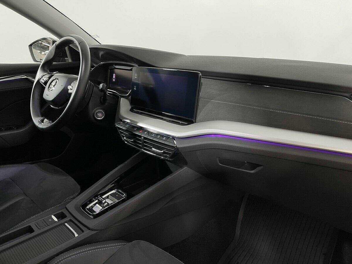 Skoda Octavia 2021 года с пробегом. Фото: #6