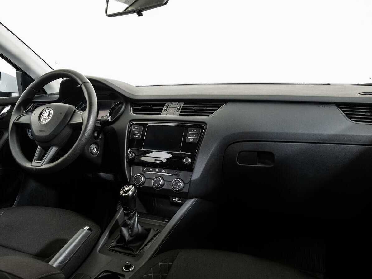 Skoda Octavia 2019 года с пробегом. Фото: #8