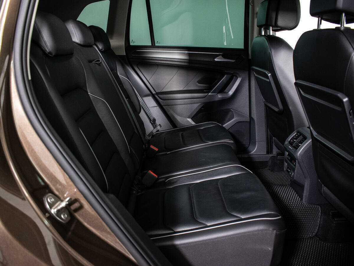 Volkswagen Tiguan 2018 года с пробегом. Фото: #9