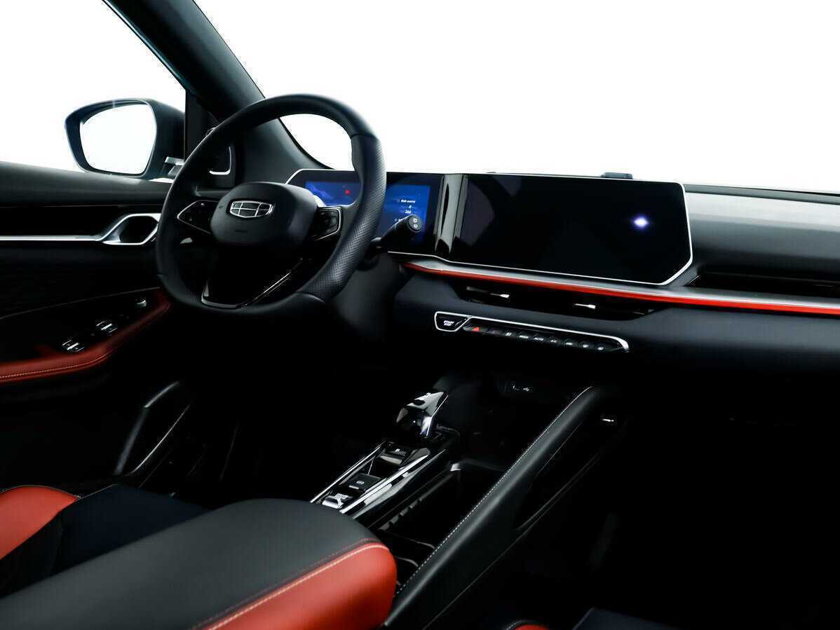 Geely Coolray 2023 года с пробегом. Фото: #8