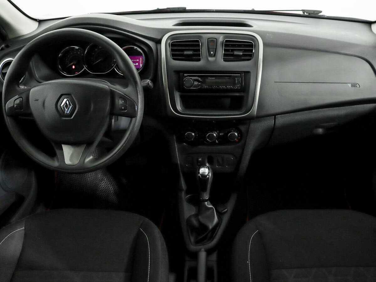 Renault Sandero 2016 года с пробегом. Фото: #11
