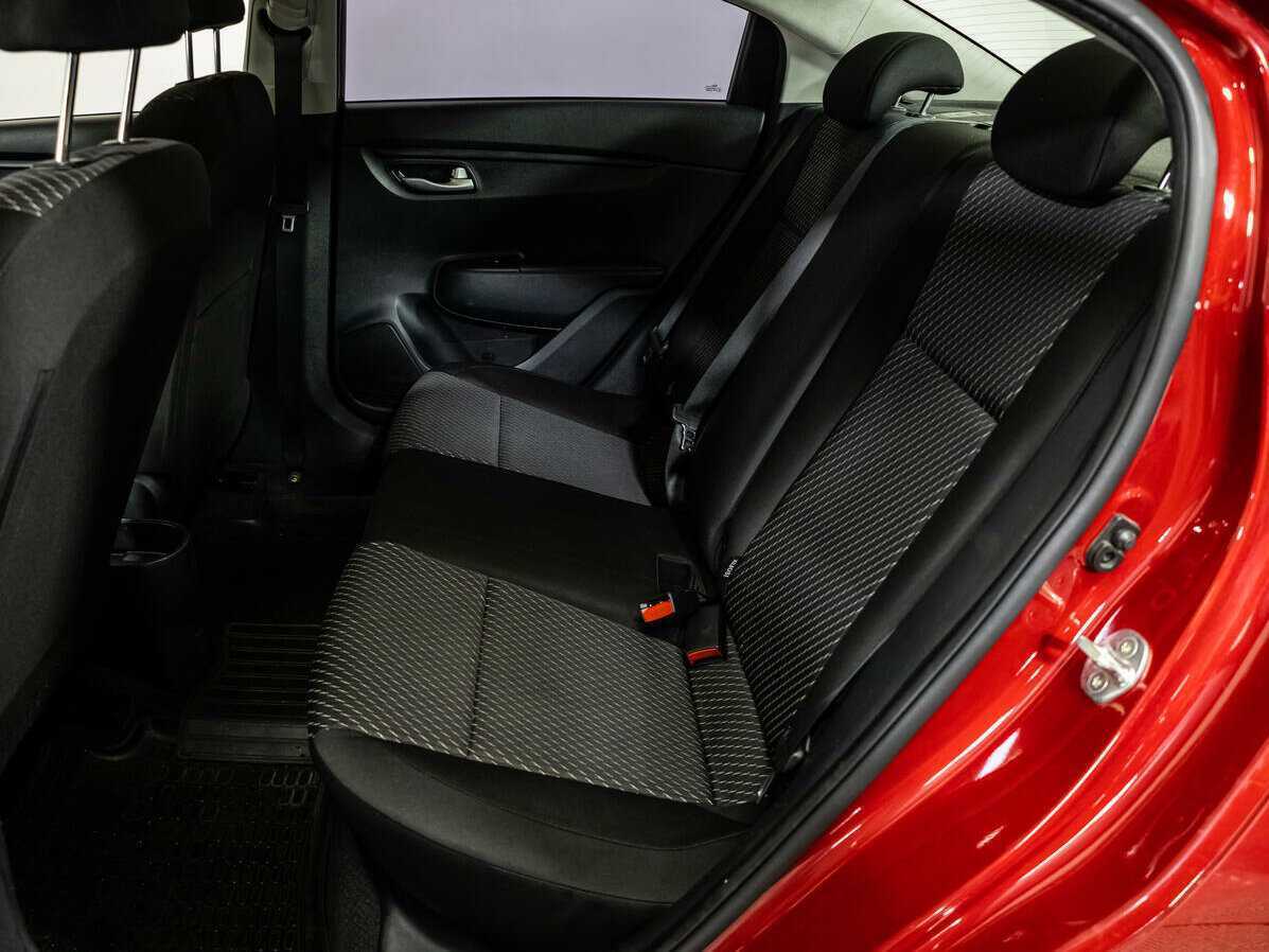 Kia Rio 2017 года с пробегом. Фото: #9