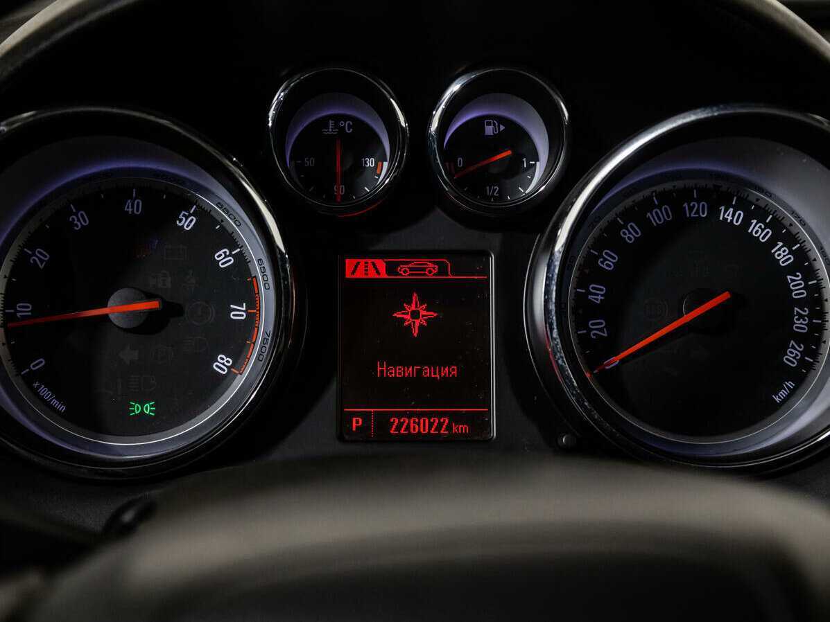 Opel Astra 2012 года с пробегом. Фото: #9