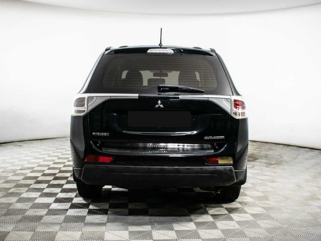Mitsubishi Outlander 2013 года с пробегом. Фото: #5
