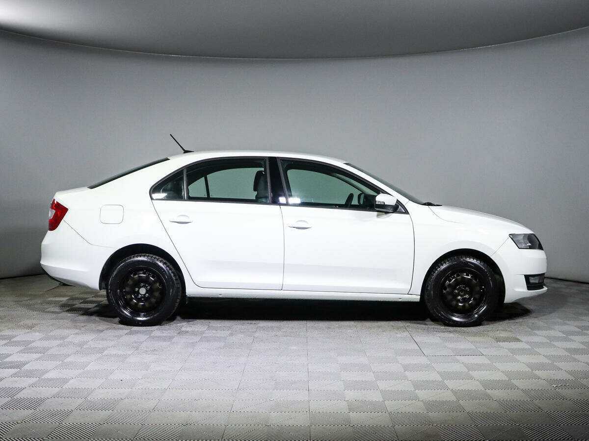 Skoda Rapid 2019 года с пробегом. Фото: #3