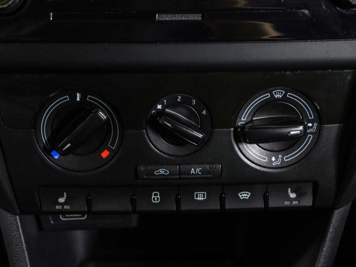 Skoda Rapid 2019 года с пробегом. Фото: #13