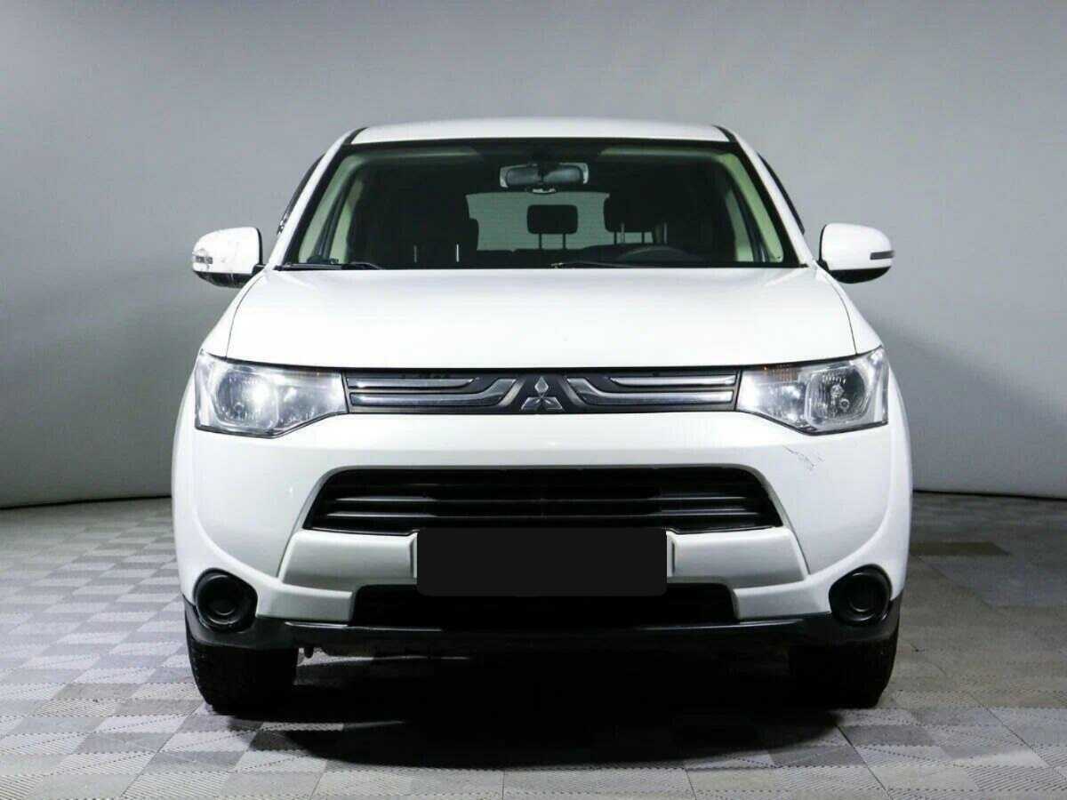 Mitsubishi Outlander 2012 года с пробегом. Фото: #1