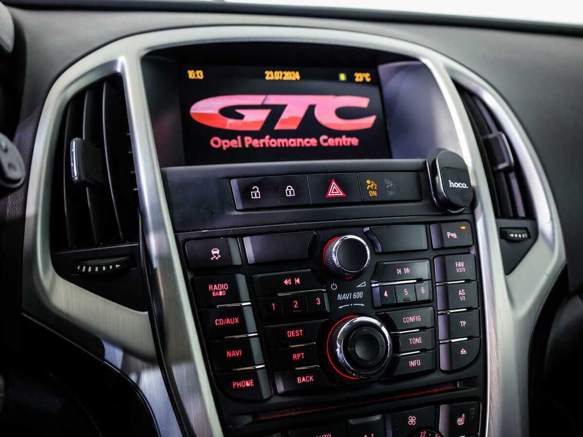 Opel Astra 2012 года с пробегом. Фото: #12