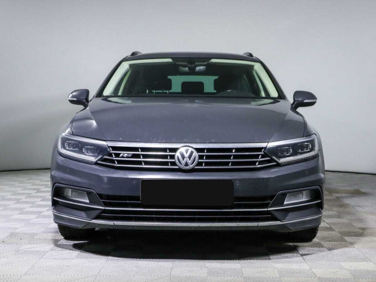 Volkswagen Passat 2017 года с пробегом. Фото: #1
