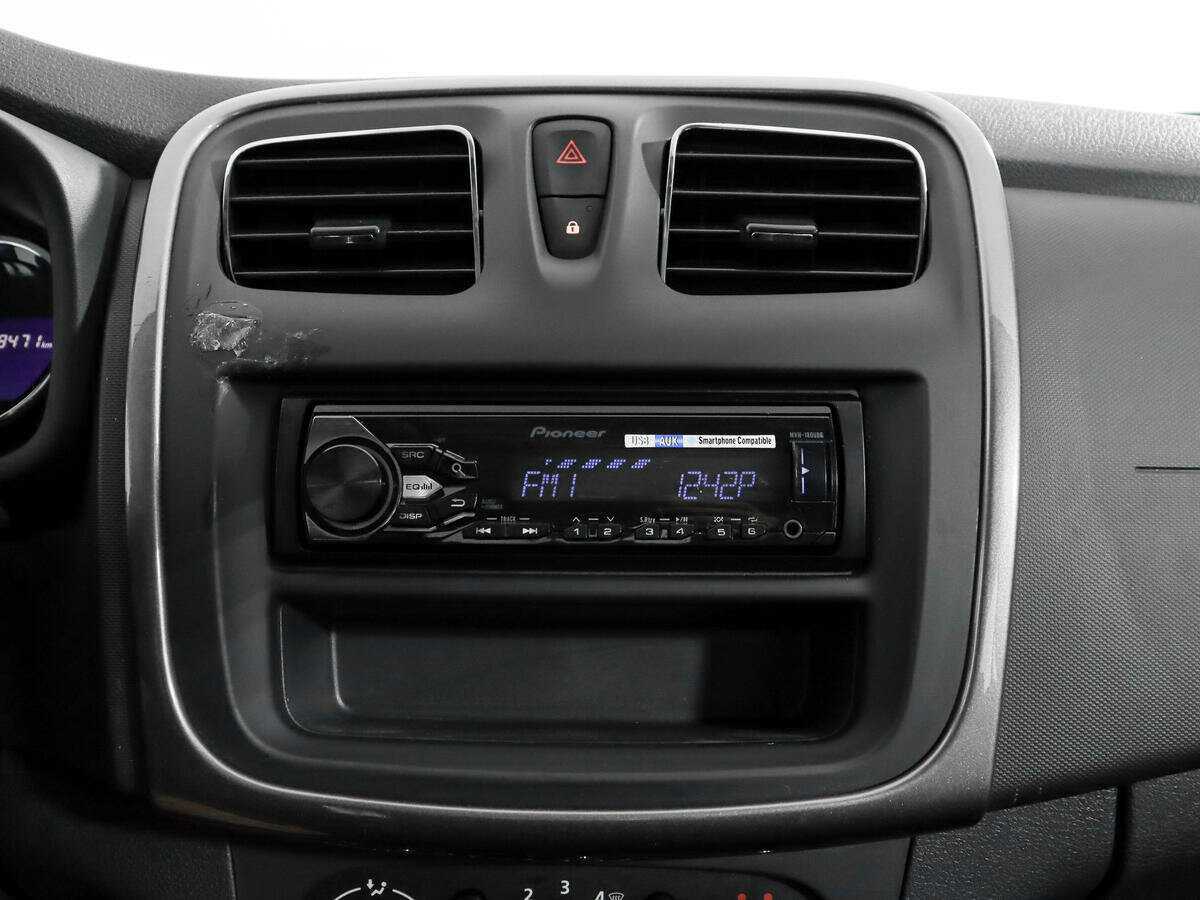 Renault Sandero 2015 года с пробегом. Фото: #12