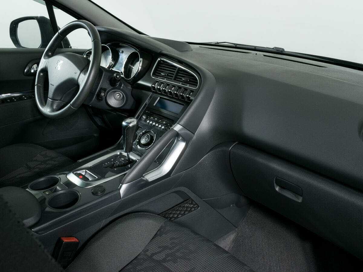 Peugeot 3008 2012 года с пробегом. Фото: #8