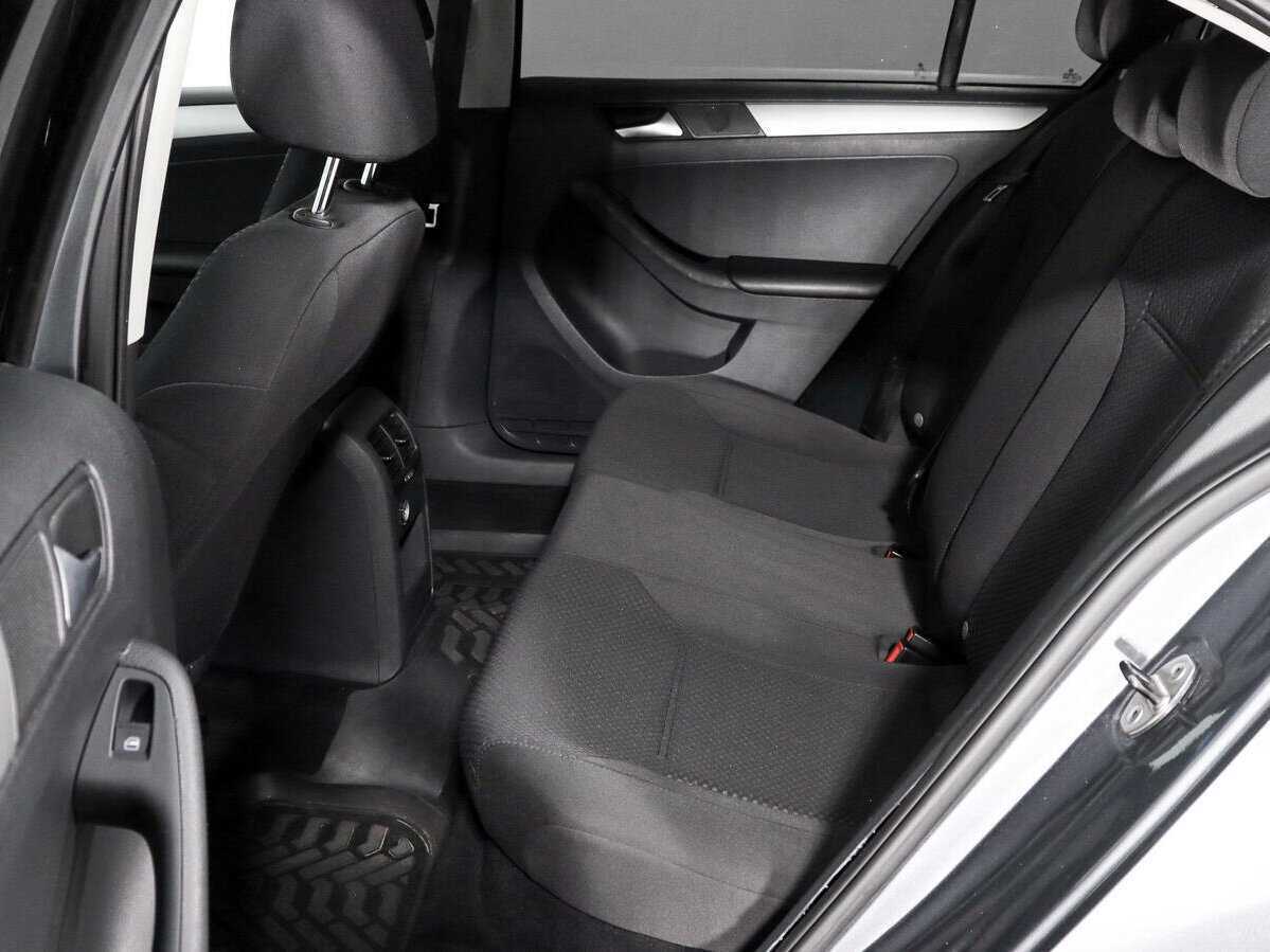 Volkswagen Jetta 2012 года с пробегом. Фото: #9