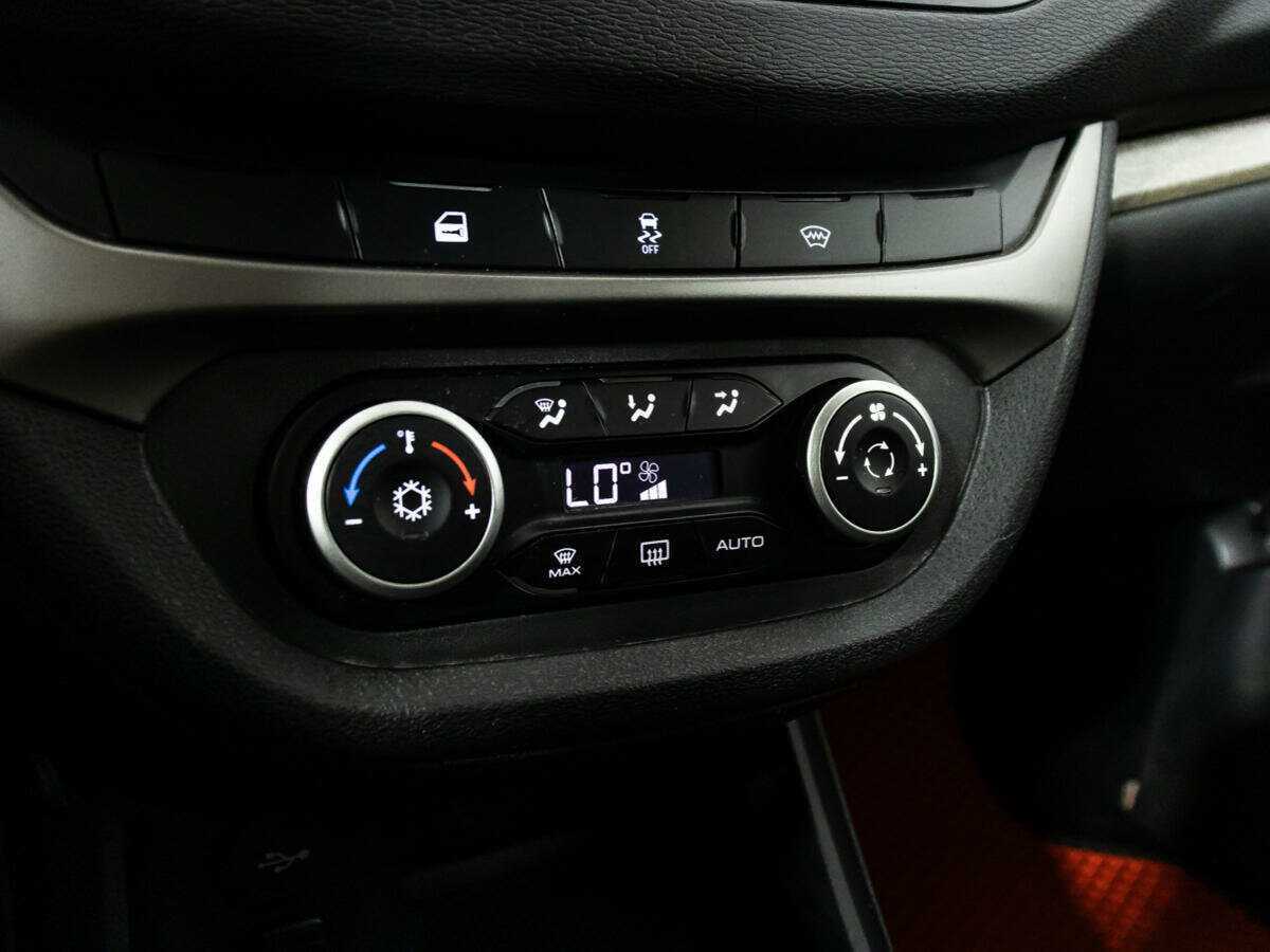 Lada (ВАЗ) Vesta 2018 года с пробегом. Фото: #14