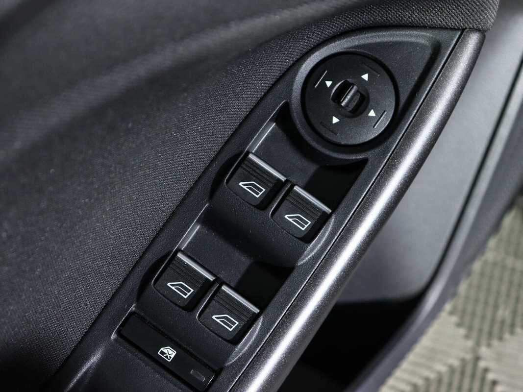 Ford Focus 2018 года с пробегом. Фото: #12