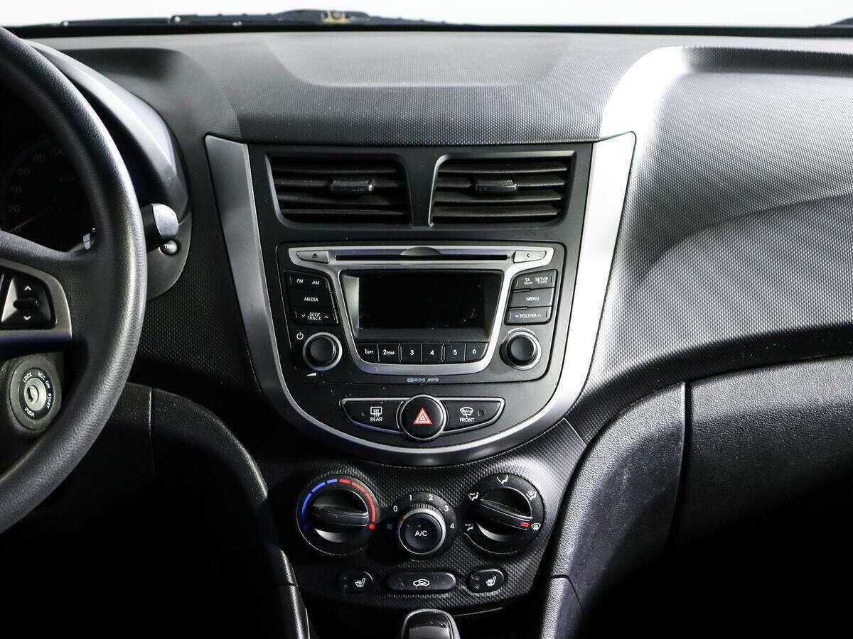 Hyundai Solaris 2015 года с пробегом. Фото: #12