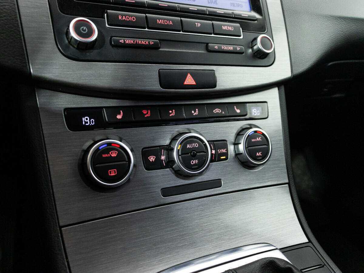 Volkswagen Passat 2013 года с пробегом. Фото: #14