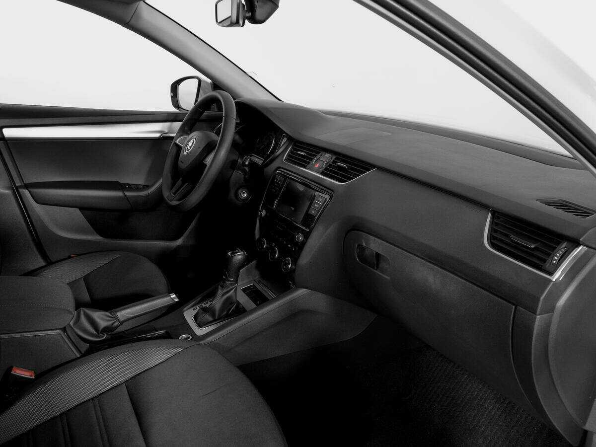 Skoda Octavia 2019 года с пробегом. Фото: #8