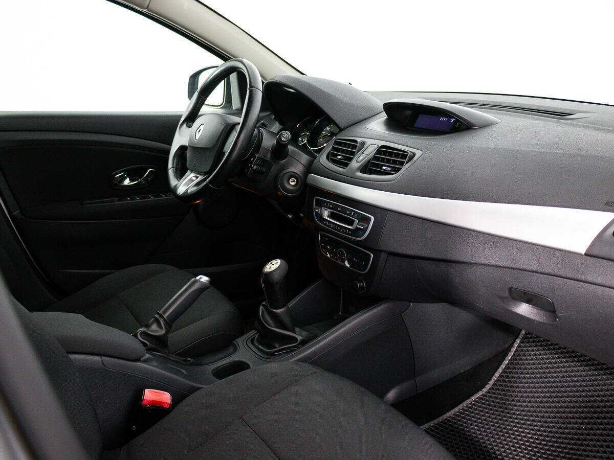 Renault Megane 2012 года с пробегом. Фото: #8