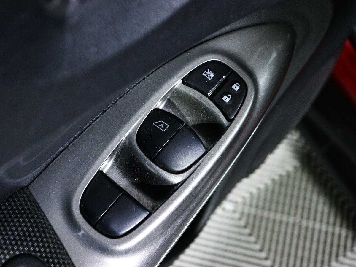 Nissan Juke 2014 года с пробегом. Фото: #16