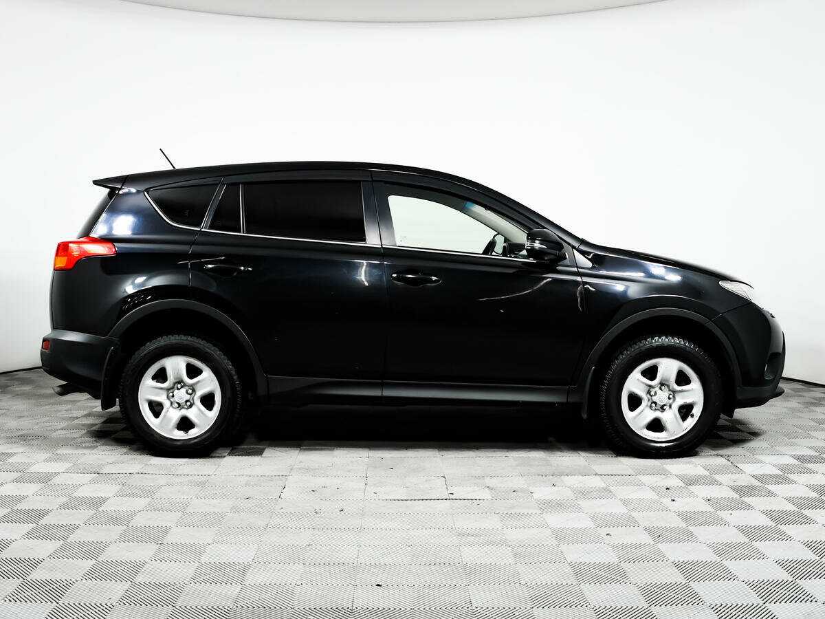 Toyota RAV4 2013 года с пробегом. Фото: #3