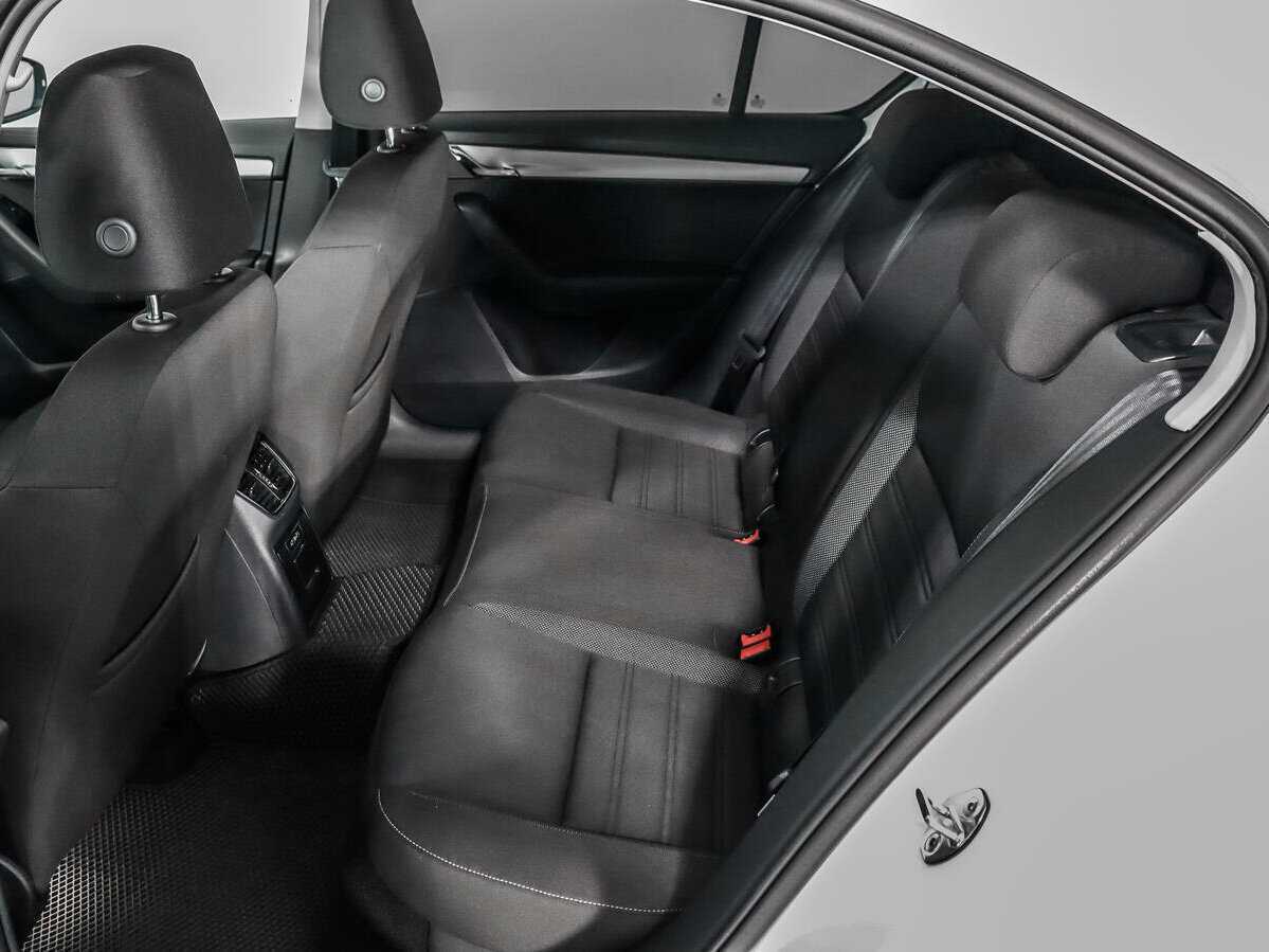 Skoda Octavia 2018 года с пробегом. Фото: #9