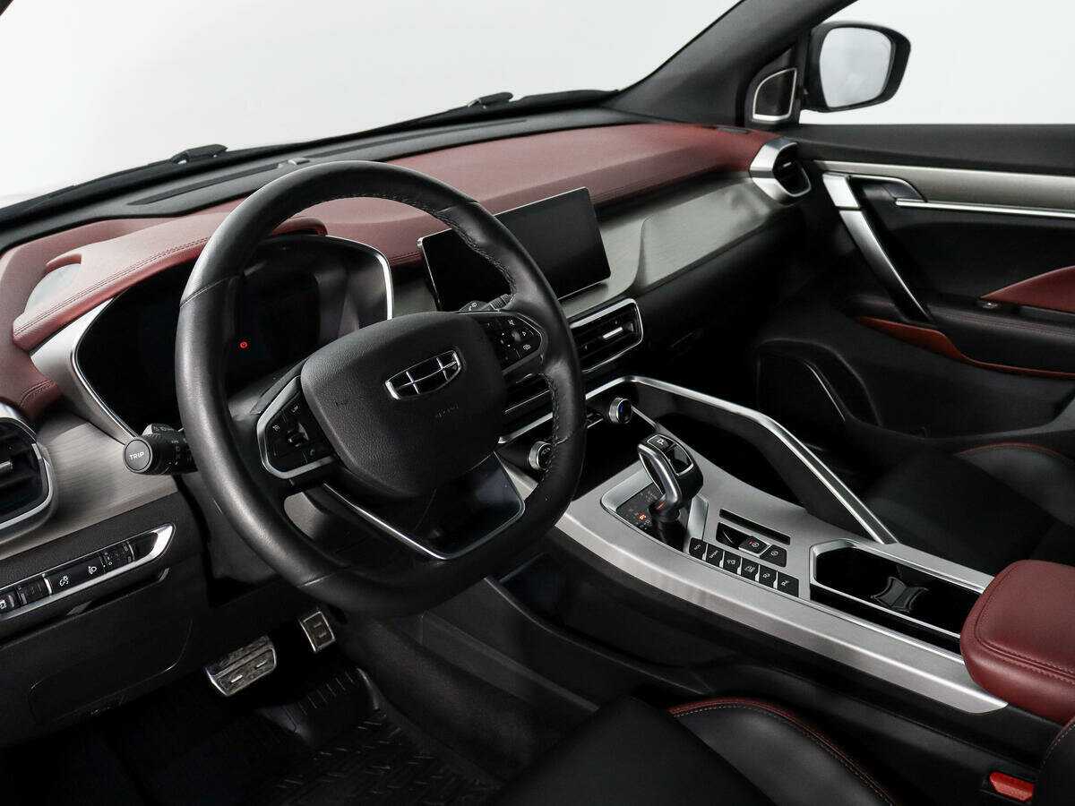 Geely Coolray 2022 года с пробегом. Фото: #6