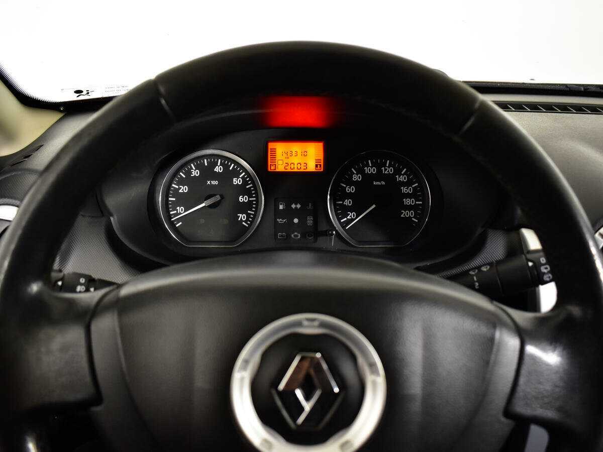 Renault Sandero 2012 года с пробегом. Фото: #10