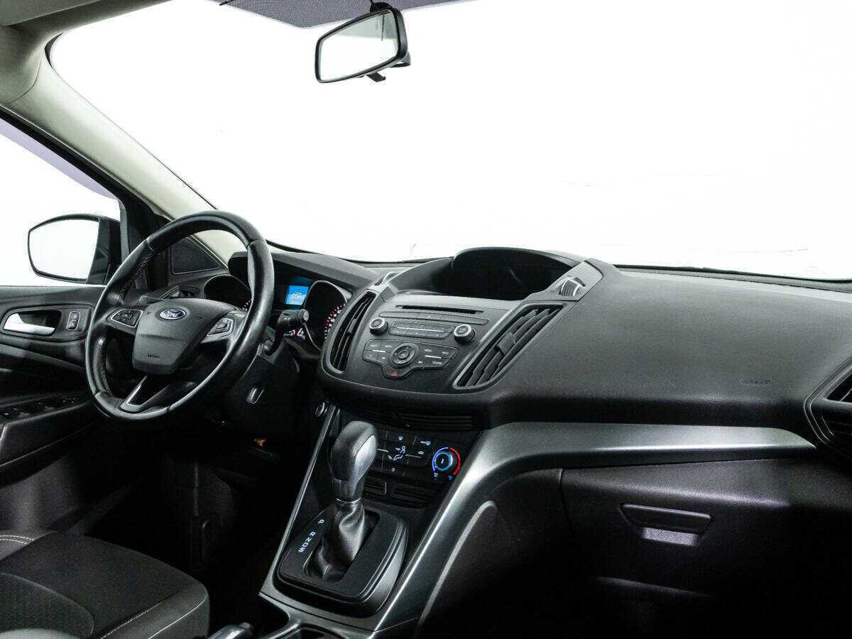 Ford Kuga 2017 года с пробегом. Фото: #8
