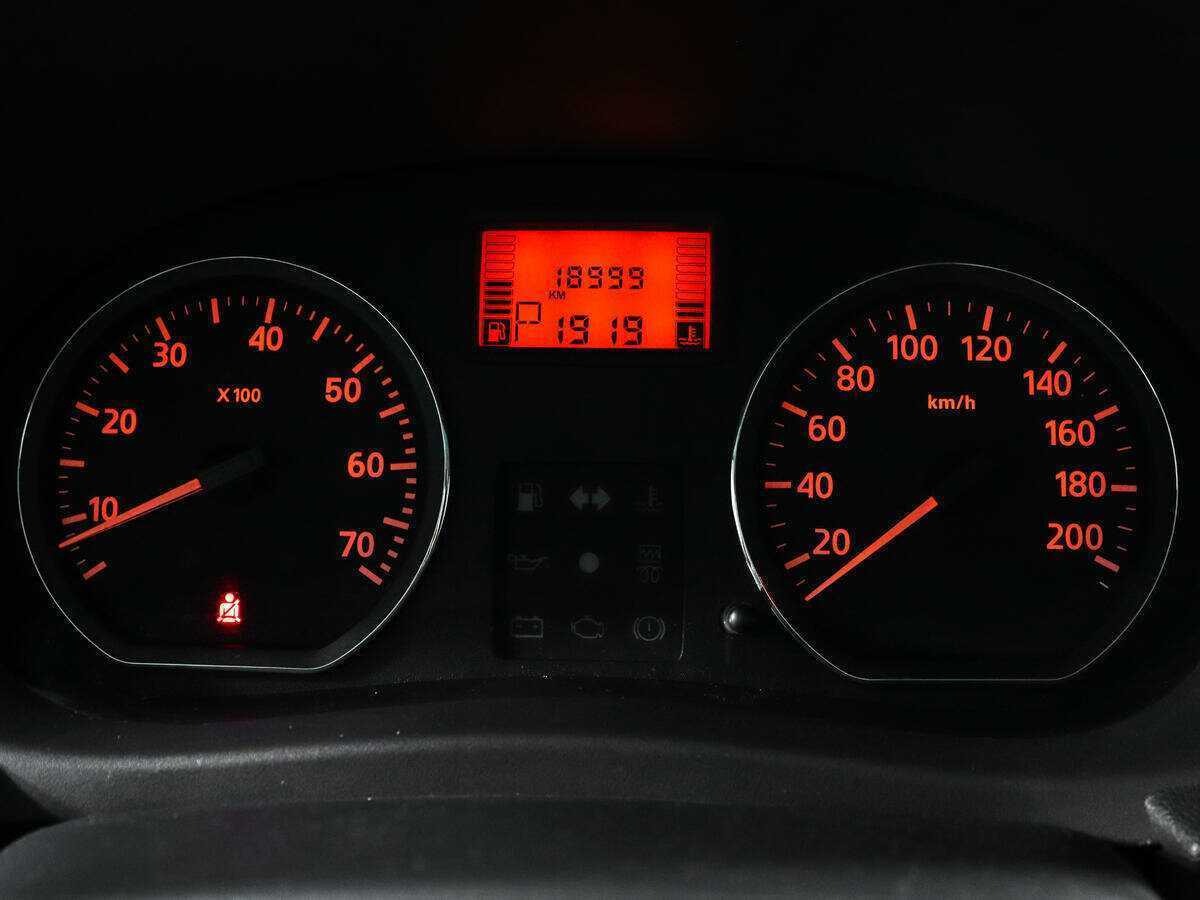 Nissan Almera 2018 года с пробегом. Фото: #8