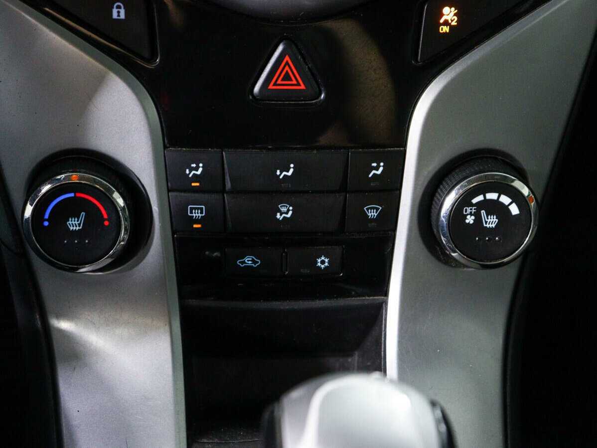Chevrolet Cruze 2012 года с пробегом. Фото: #14