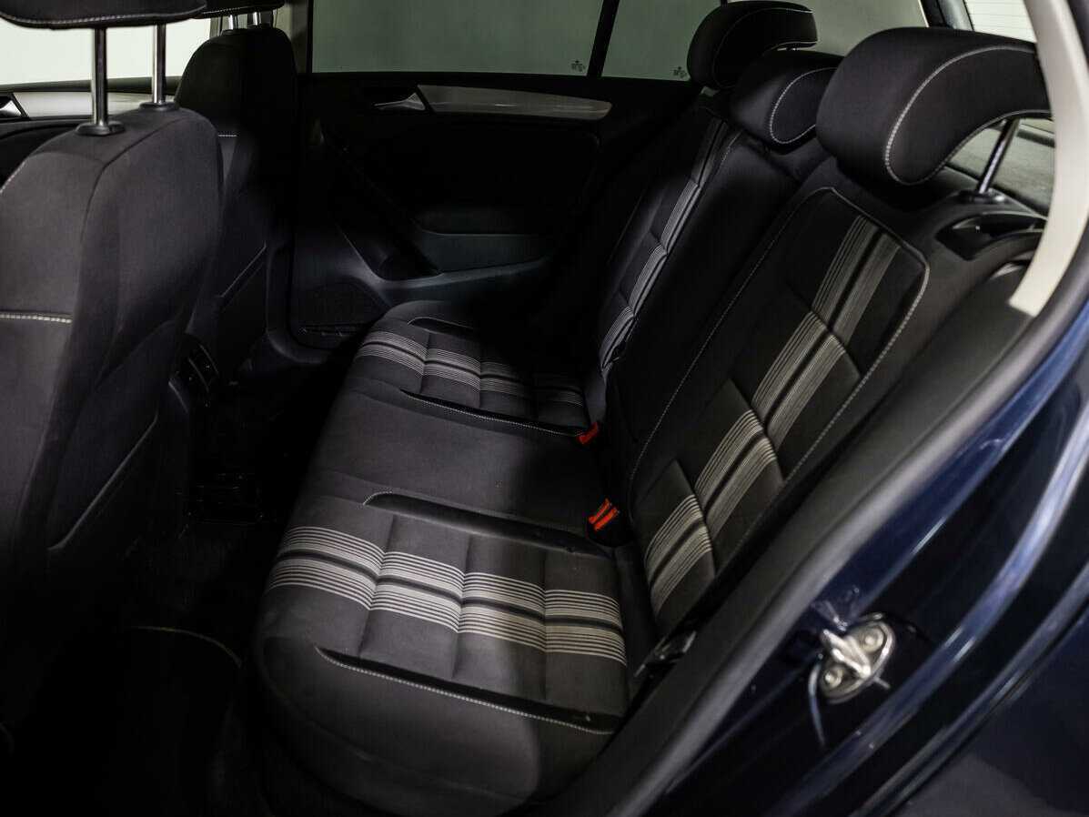 Volkswagen Golf 2012 года с пробегом. Фото: #9