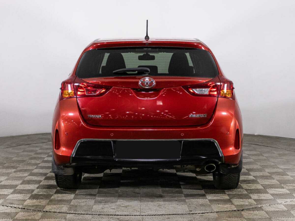 Toyota Auris 2013 года с пробегом. Фото: #5