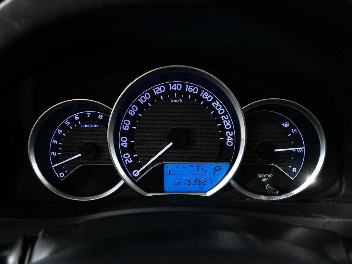 Toyota Auris 2013 года с пробегом. Фото: #11