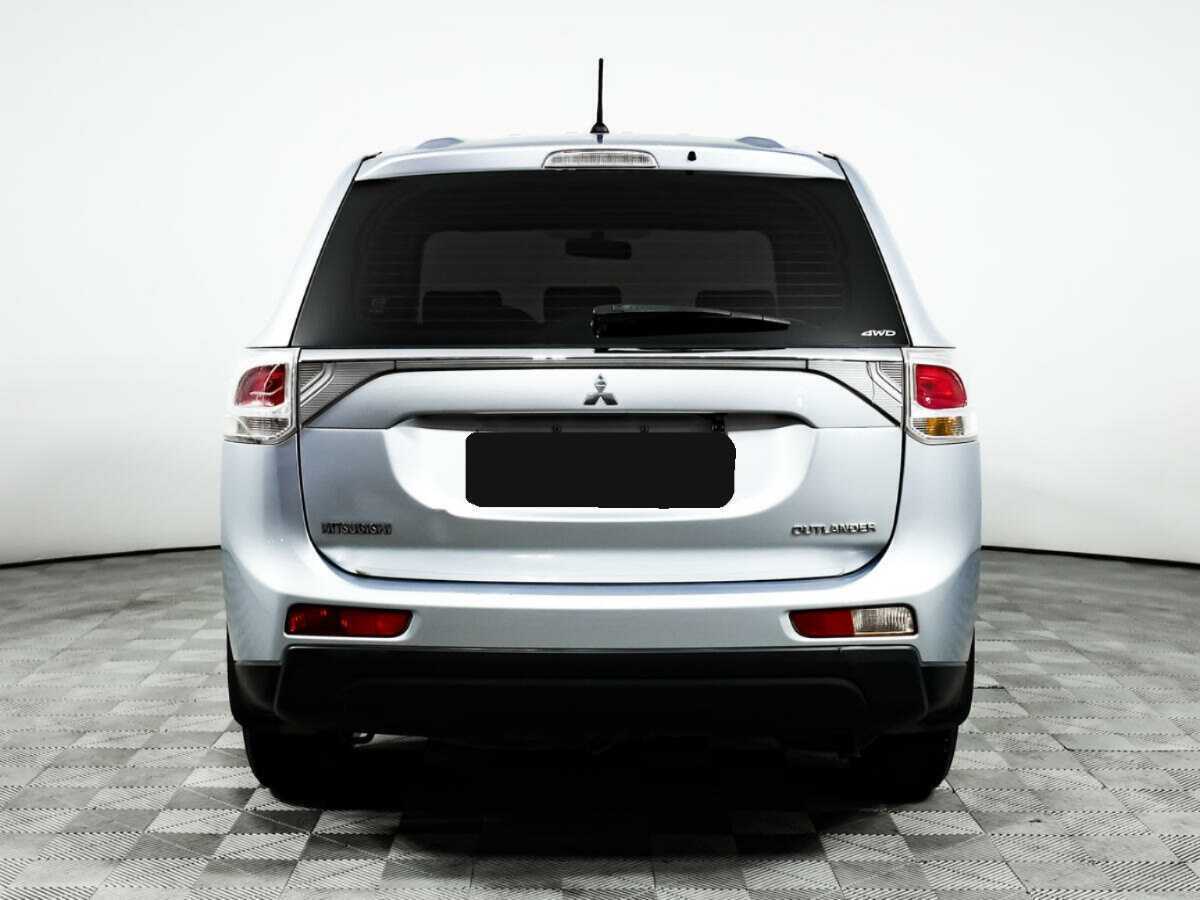 Mitsubishi Outlander 2013 года с пробегом. Фото: #5