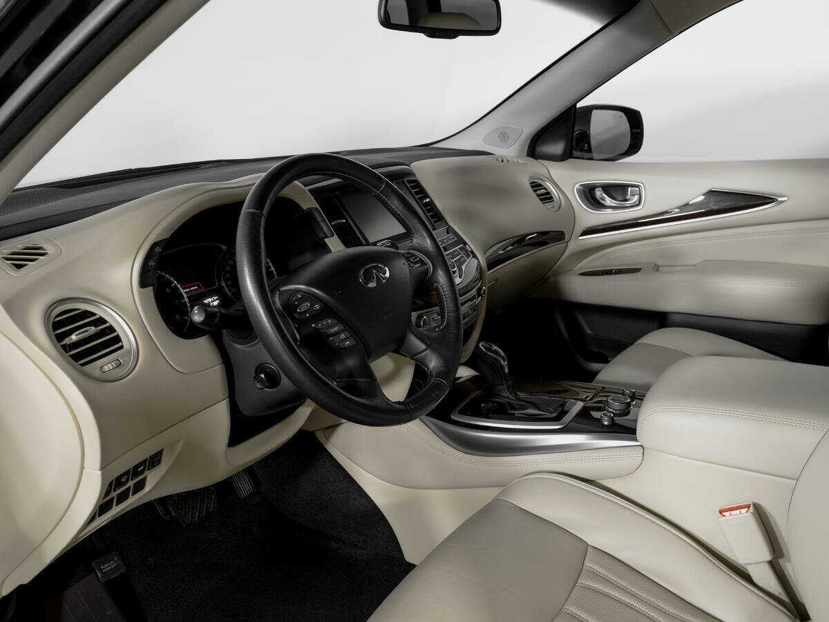 Infiniti QX60 2016 года с пробегом. Фото: #17