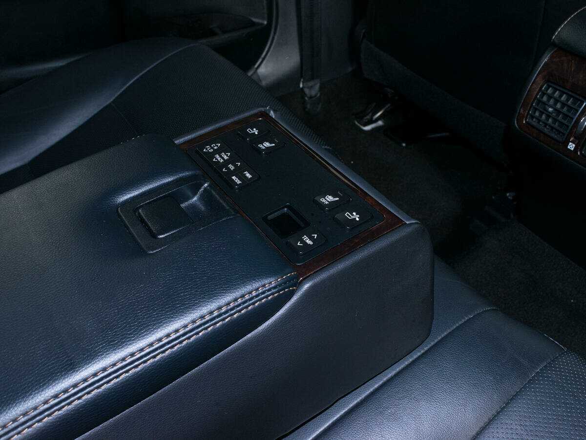 Toyota Camry 2017 года с пробегом. Фото: #10