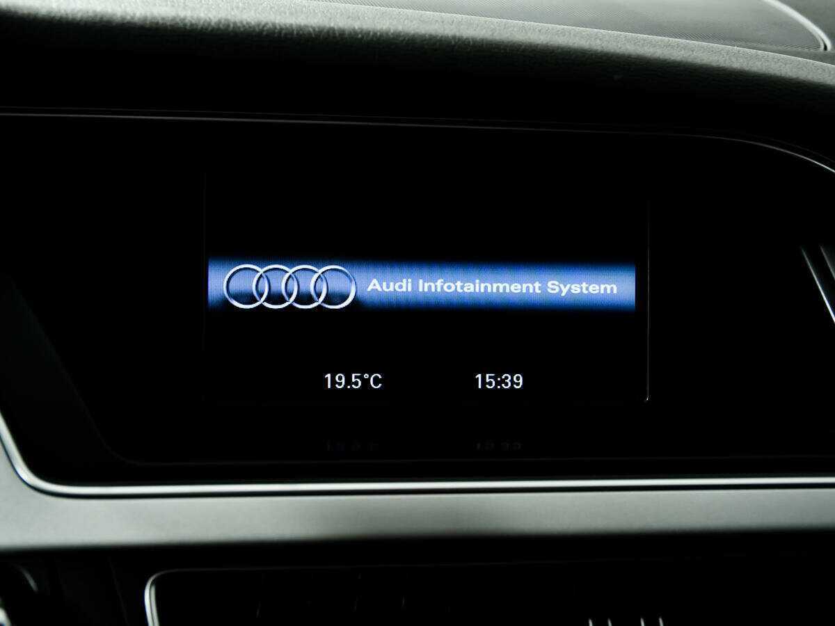 Audi A4 2015 года с пробегом. Фото: #12