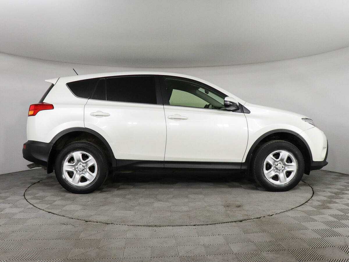 Toyota RAV4 2014 года с пробегом. Фото: #3