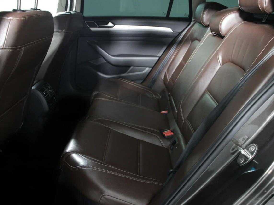 Volkswagen Passat 2017 года с пробегом. Фото: #9