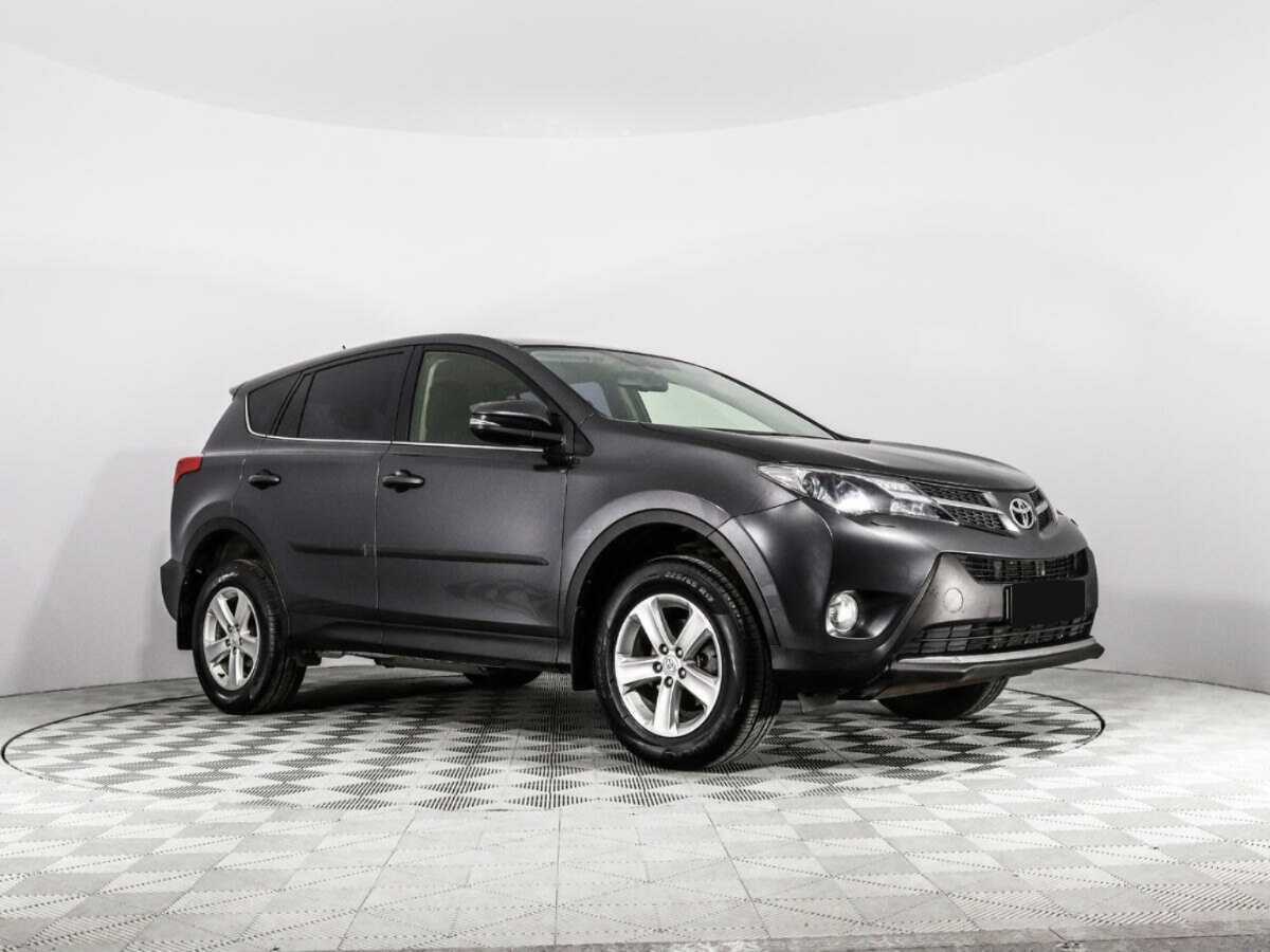 Toyota RAV4 2013 года с пробегом. Фото: #2