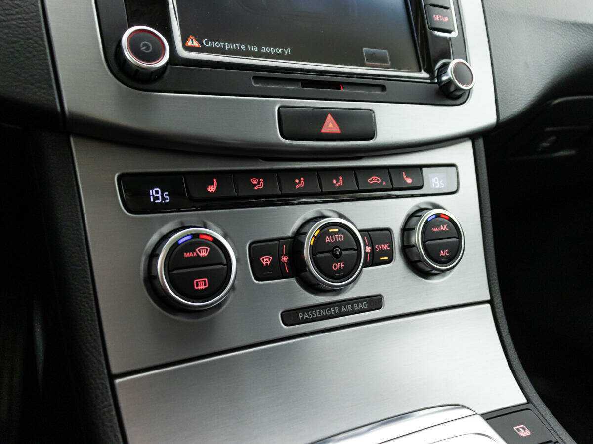 Volkswagen Passat CC 2013 года с пробегом. Фото: #15