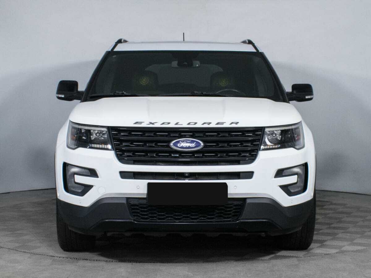 Ford Explorer 2016 года с пробегом. Фото: #1