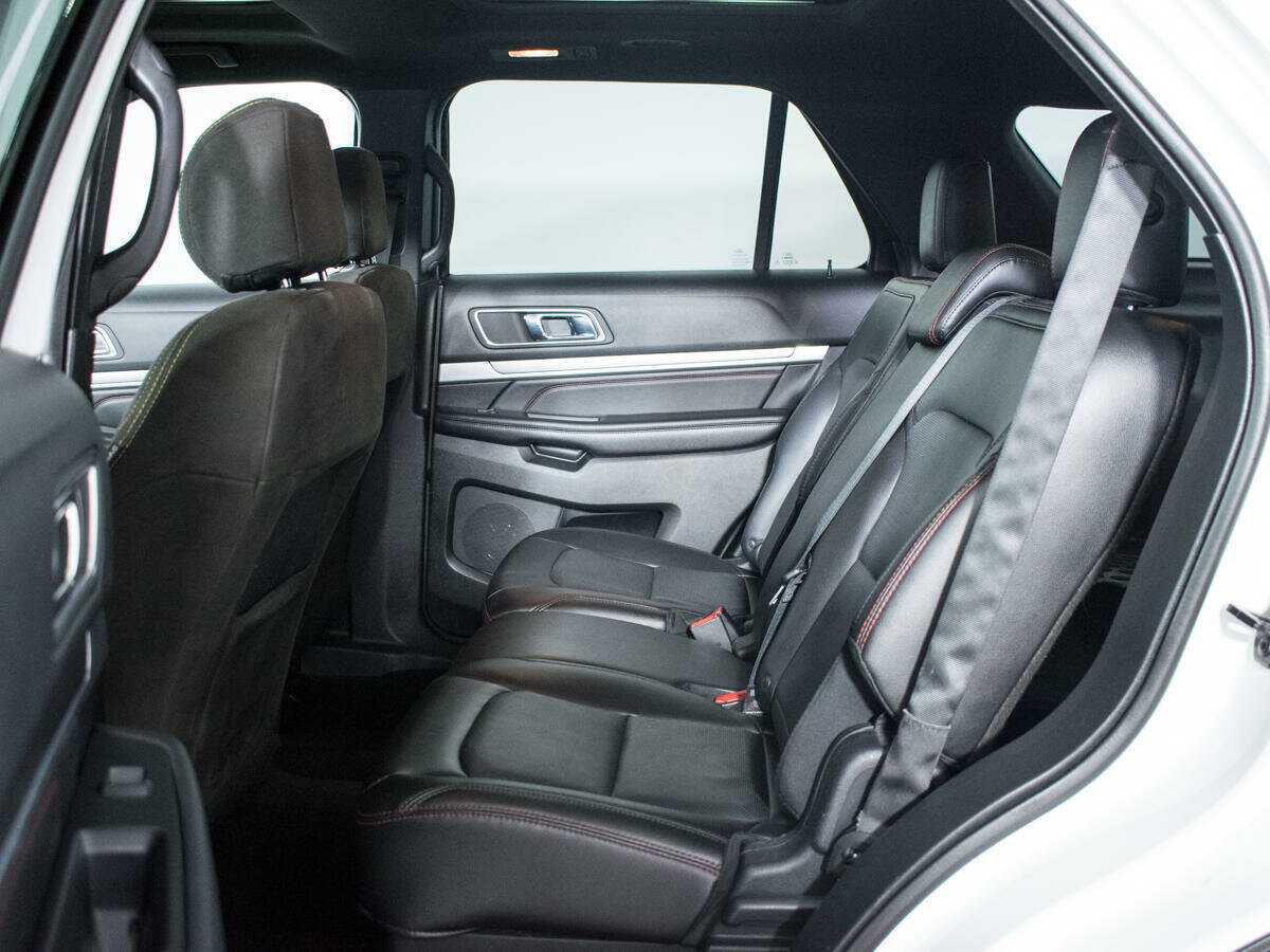 Ford Explorer 2016 года с пробегом. Фото: #6