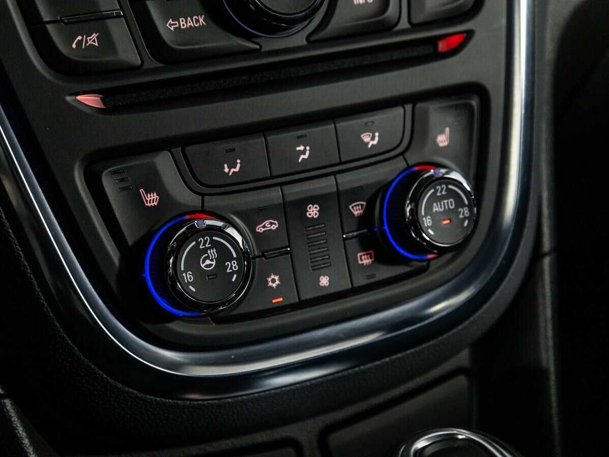 Opel Mokka 2013 года с пробегом. Фото: #17