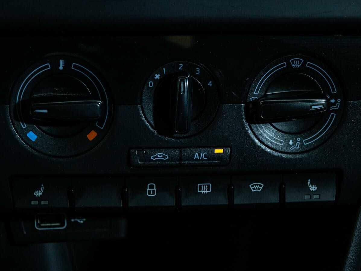 Skoda Rapid 2019 года с пробегом. Фото: #10