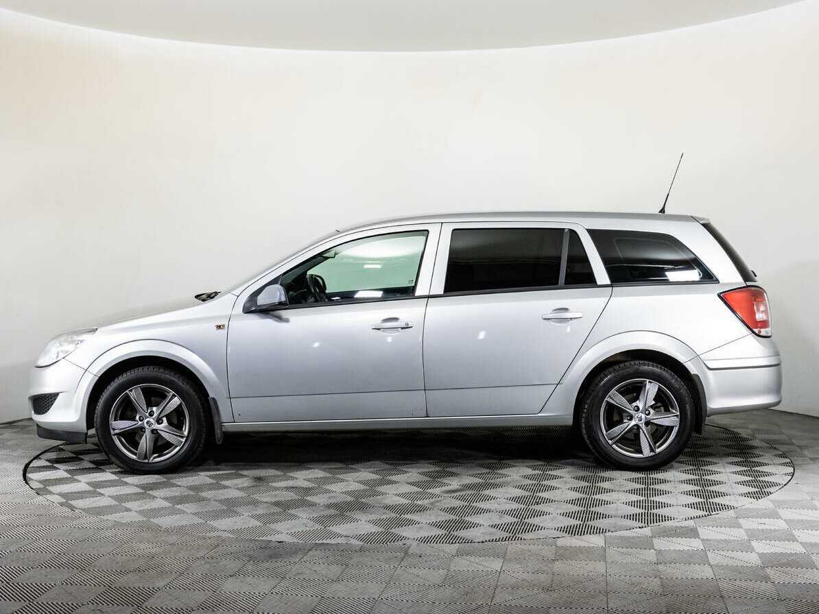 Opel Astra 2012 года с пробегом. Фото: #7