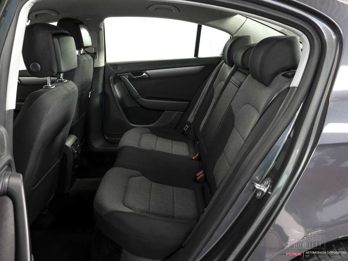 Volkswagen Passat 2012 года с пробегом. Фото: #8